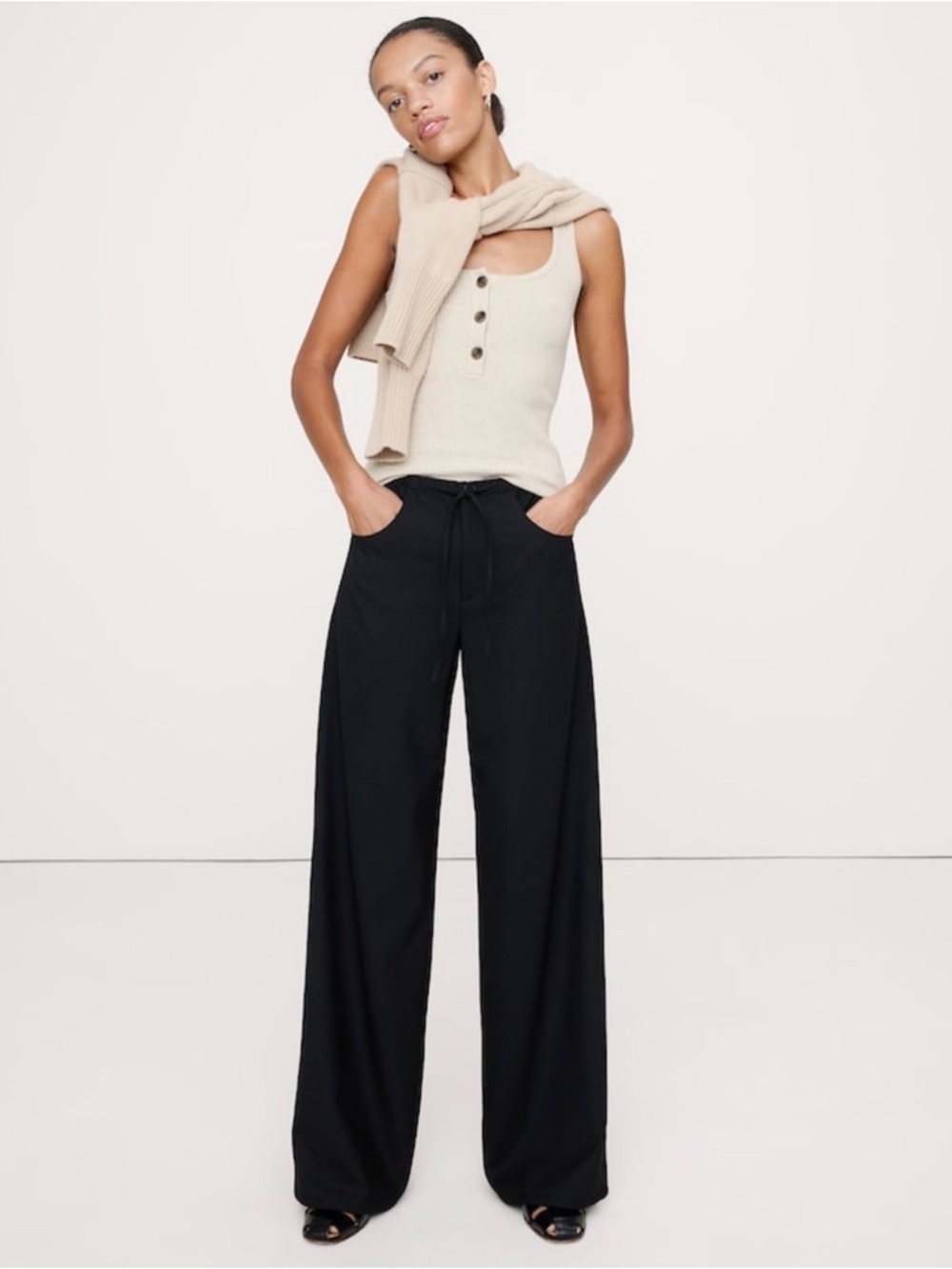 NWT Banana Republic The Studio Wide Leg Drawstring Black Pant Sz Med (#826491)